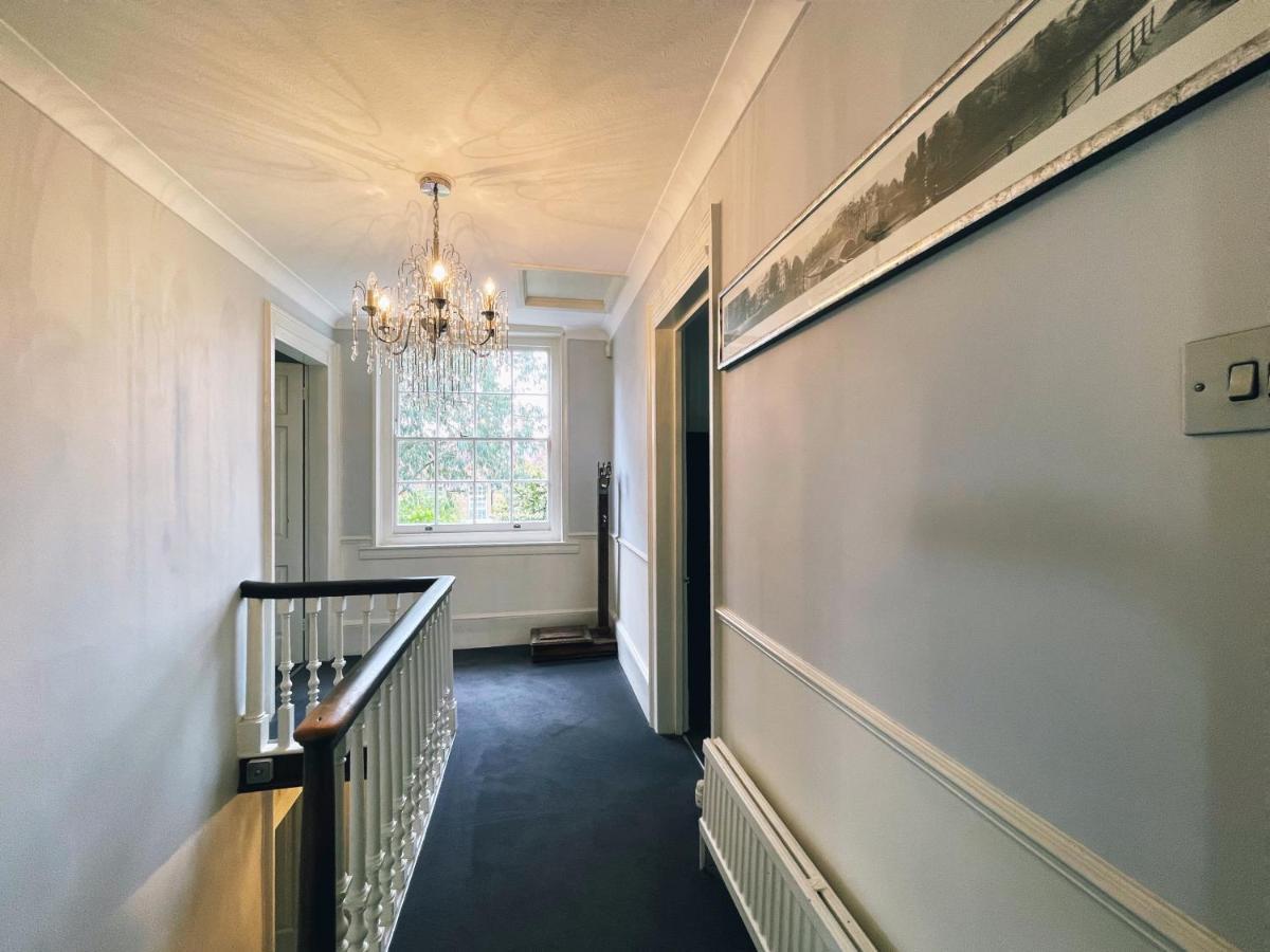 Manor House Of Cheshunt- Historic Villa Esterno foto