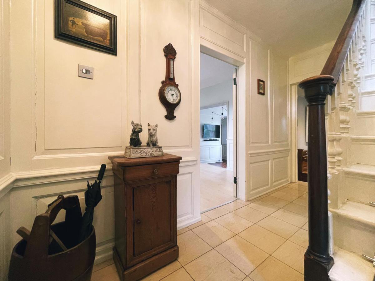 Manor House Of Cheshunt- Historic Villa Esterno foto