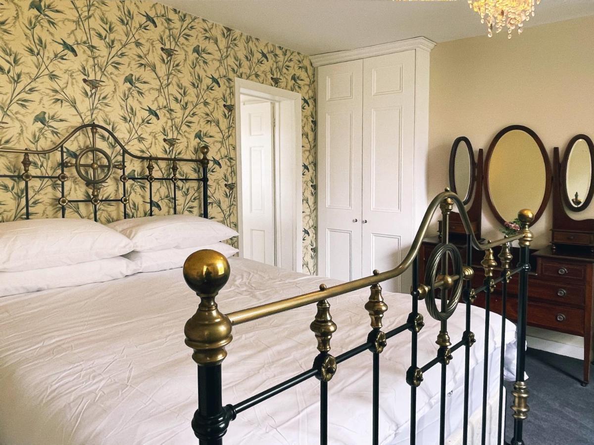 Manor House Of Cheshunt- Historic Villa Esterno foto