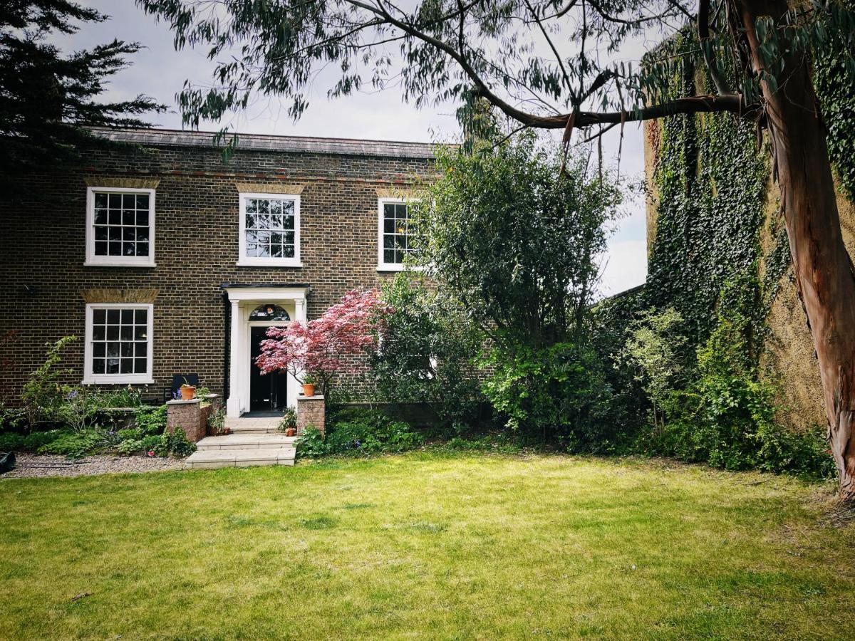 Manor House Of Cheshunt- Historic Villa Esterno foto